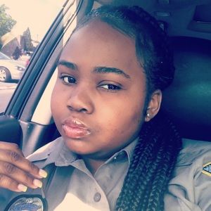 Meet your Posher, Shabirah